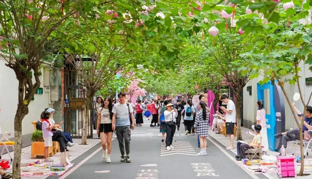 204年新奥开什么今晚，2024年08月15日情满武侯 七夕书香 成都市武侯图书馆‘礼好成都’文明市集&amp;quot;_动态词语解释落实_战略版65xg02-图7