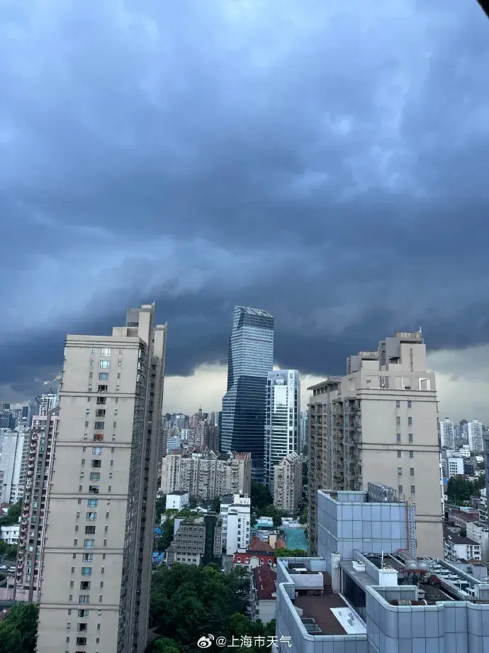 今夜大雨到暴雨！雷电黄色+大风蓝色预警高挂，明天处暑＝出暑？-图6