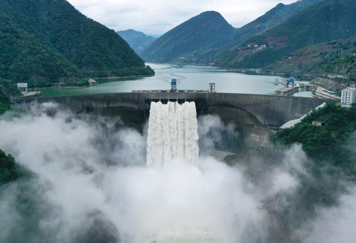 中国十大水利发电站 1.三峡水电站 2.溪洛渡水电站 3.向家坝水电站-图9