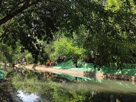 二道沟滨水空间提升工程开工，“山桃花溪”将建滨水栈道-图1