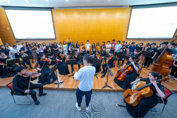 13地百贤亚洲未来领袖奖学金得主相聚上海 上海交大传递大学生跨文化交流接力棒-图3